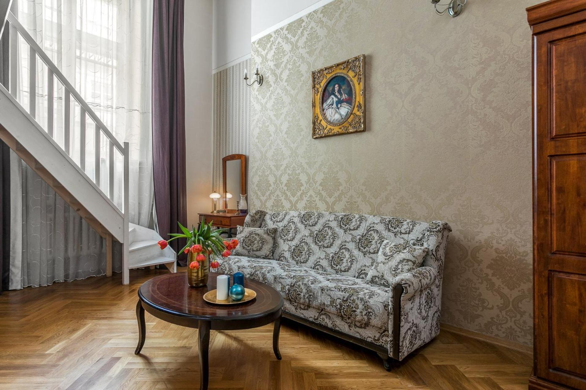 Cracow Main Square Apartment *